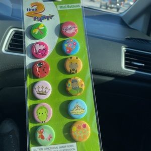 Time 2 party mini buttons